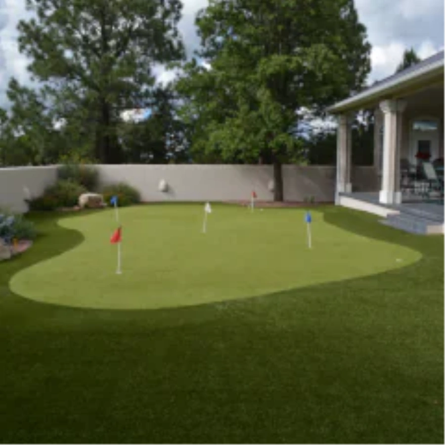 Building the Best Backyard Putting Green That Matches Your Metro New York Landscape