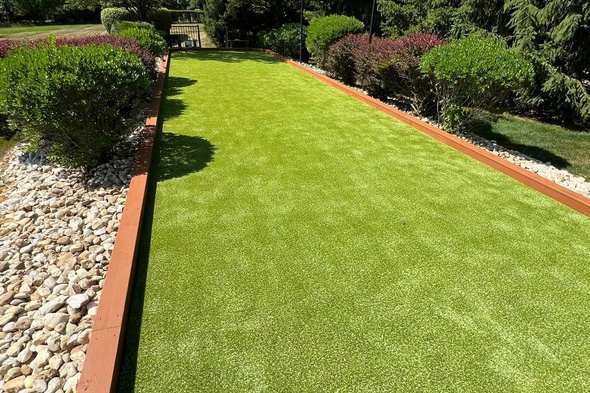 Metro New York Bocce Ball Court featuring artificial grass