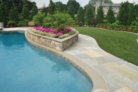 Metro New York Artificial Turf Poolside